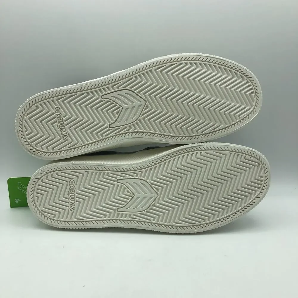 Cariuma Slip-On Canvas Skateboarding Sneaker Men's 8.5 Women's 10 Light Grey NIB
